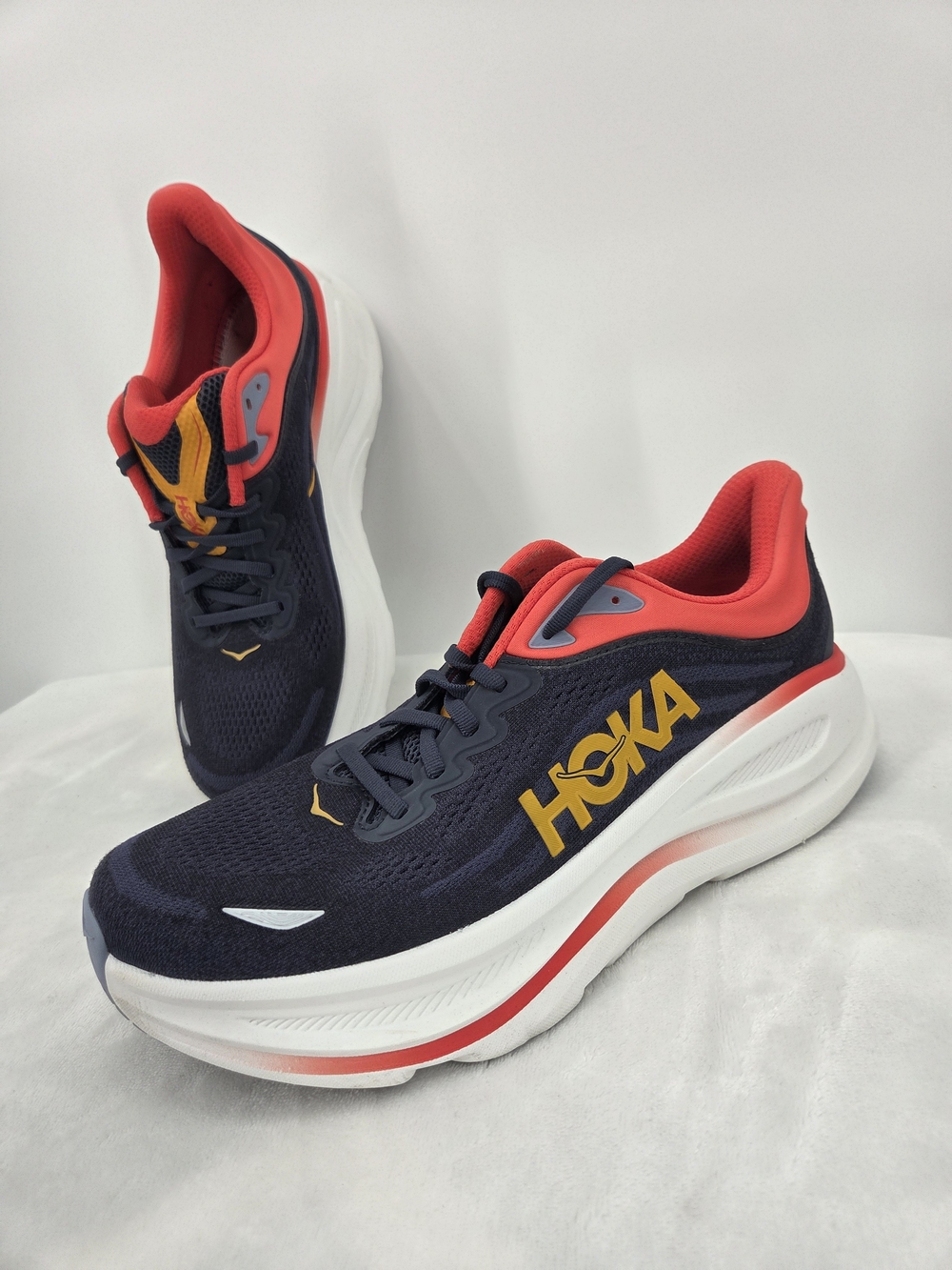 HOKA Bondi 9 Men’s 10.5 Varsity Navy White Running Walking Shoes